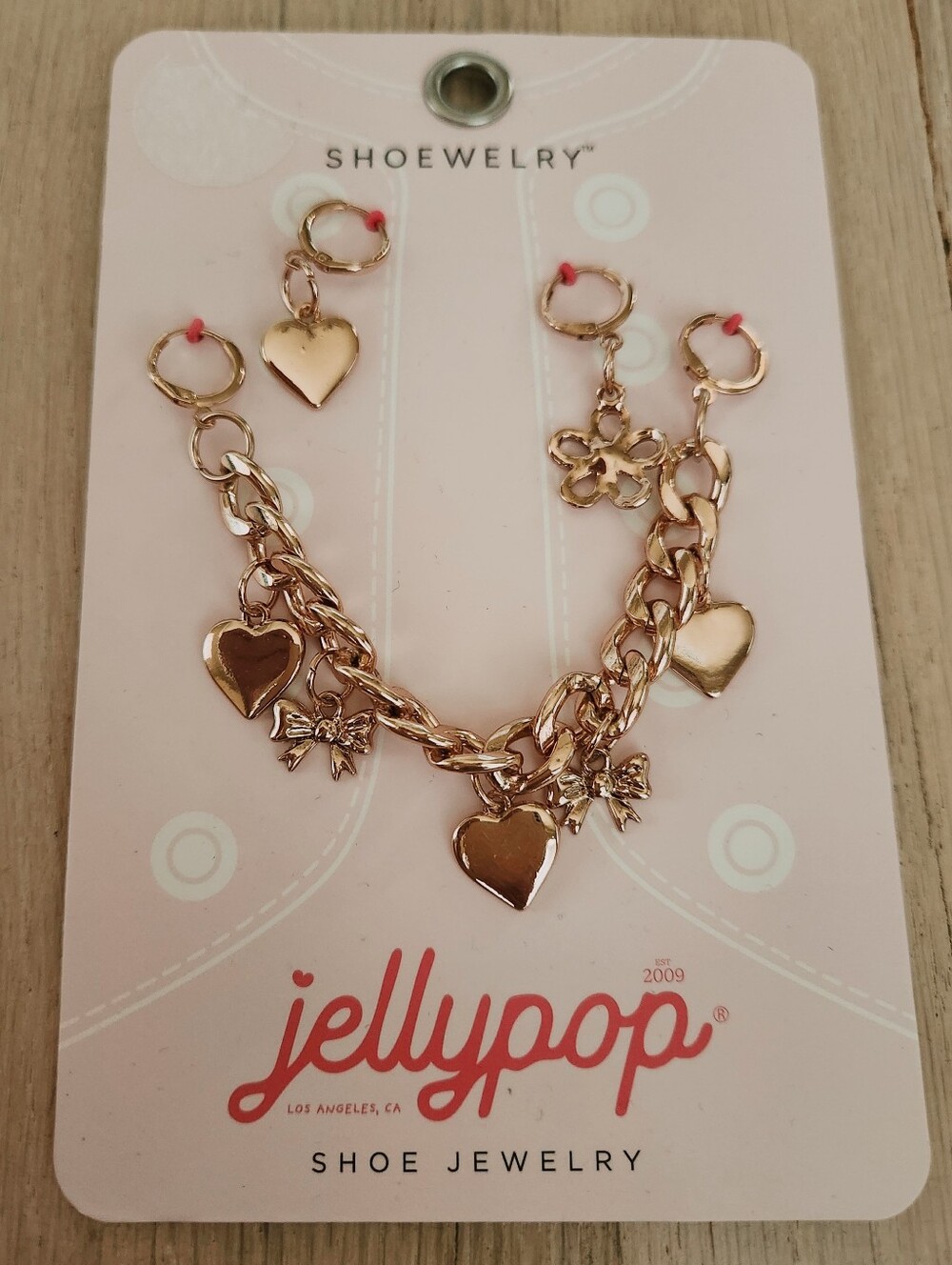 NWT Jellypop Shoewelry Gold Tone Heart Charm Shoe Jewelry Lace Charms Sneaker